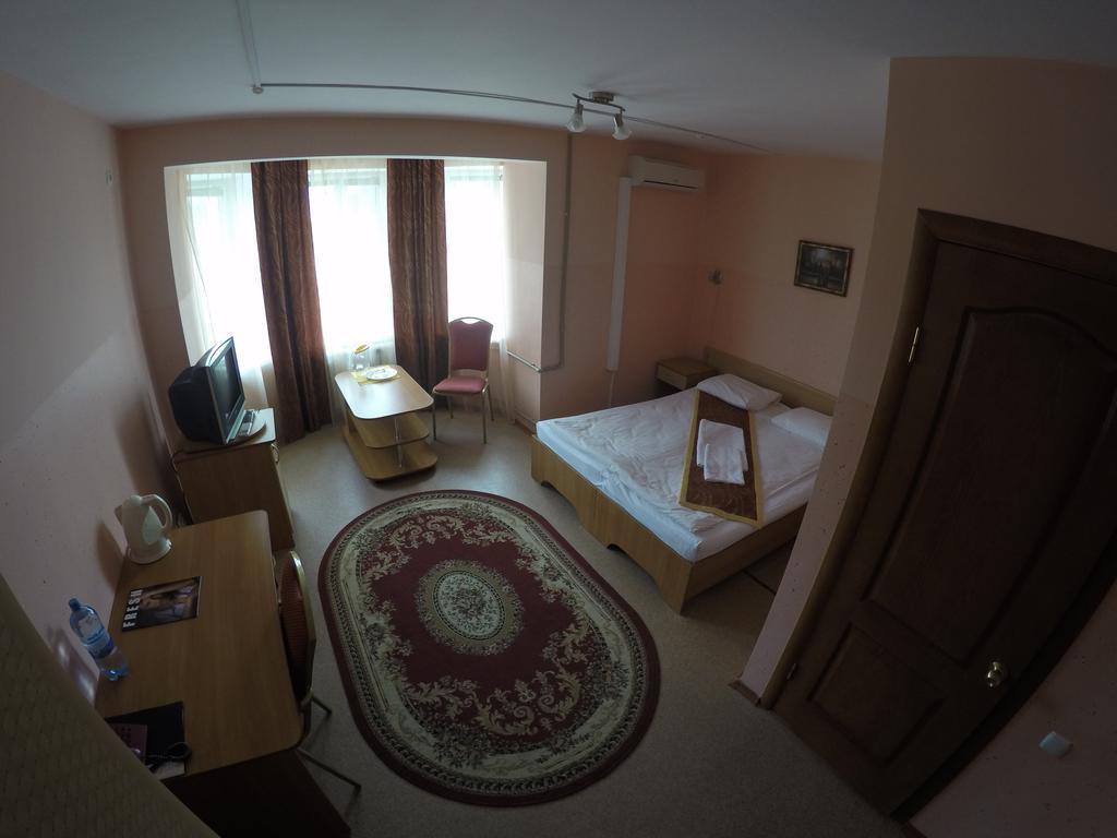 Kurmet Hotel Uralsk Pokoj fotografie