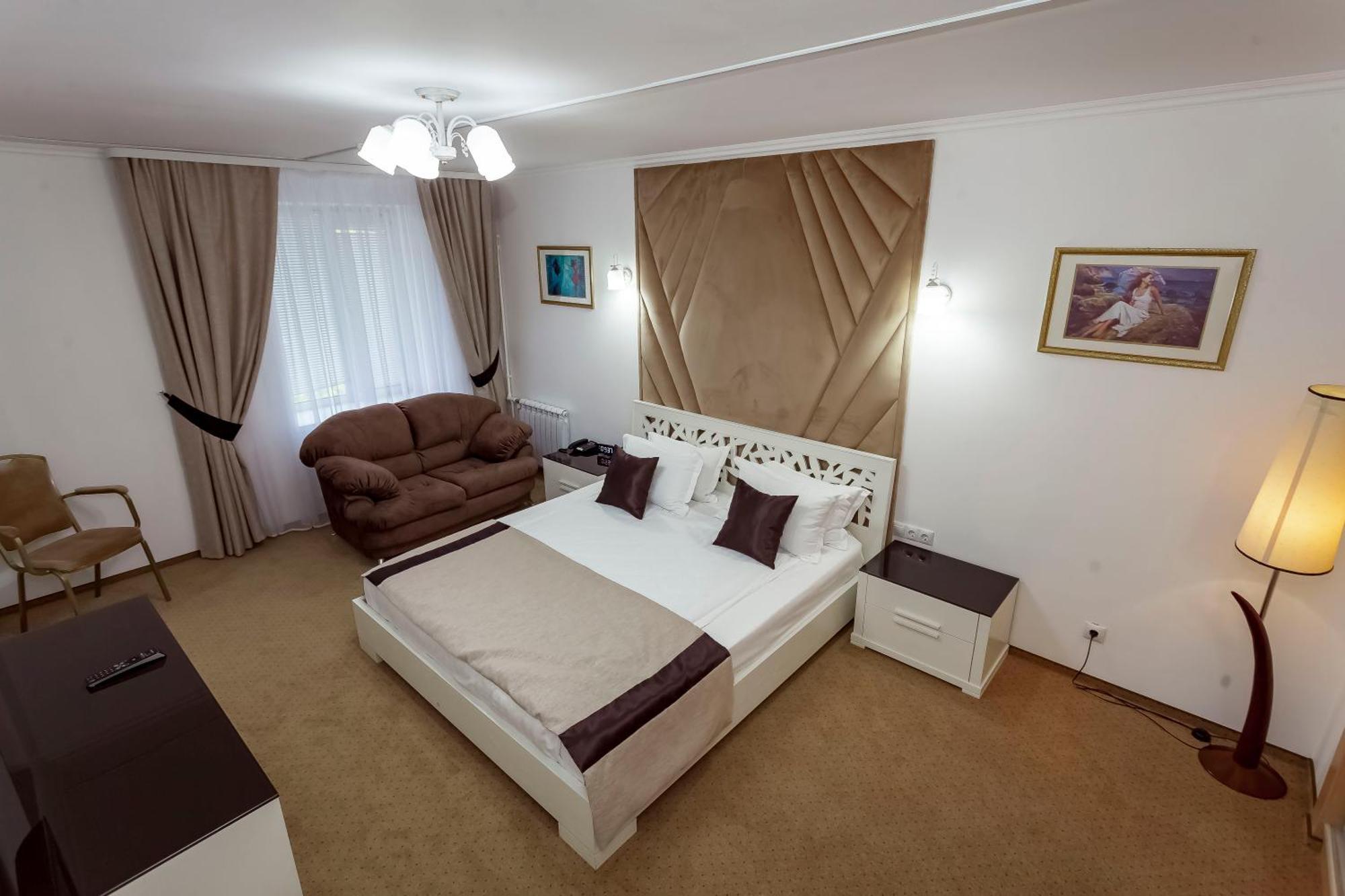 Kurmet Hotel Uralsk Exteriér fotografie