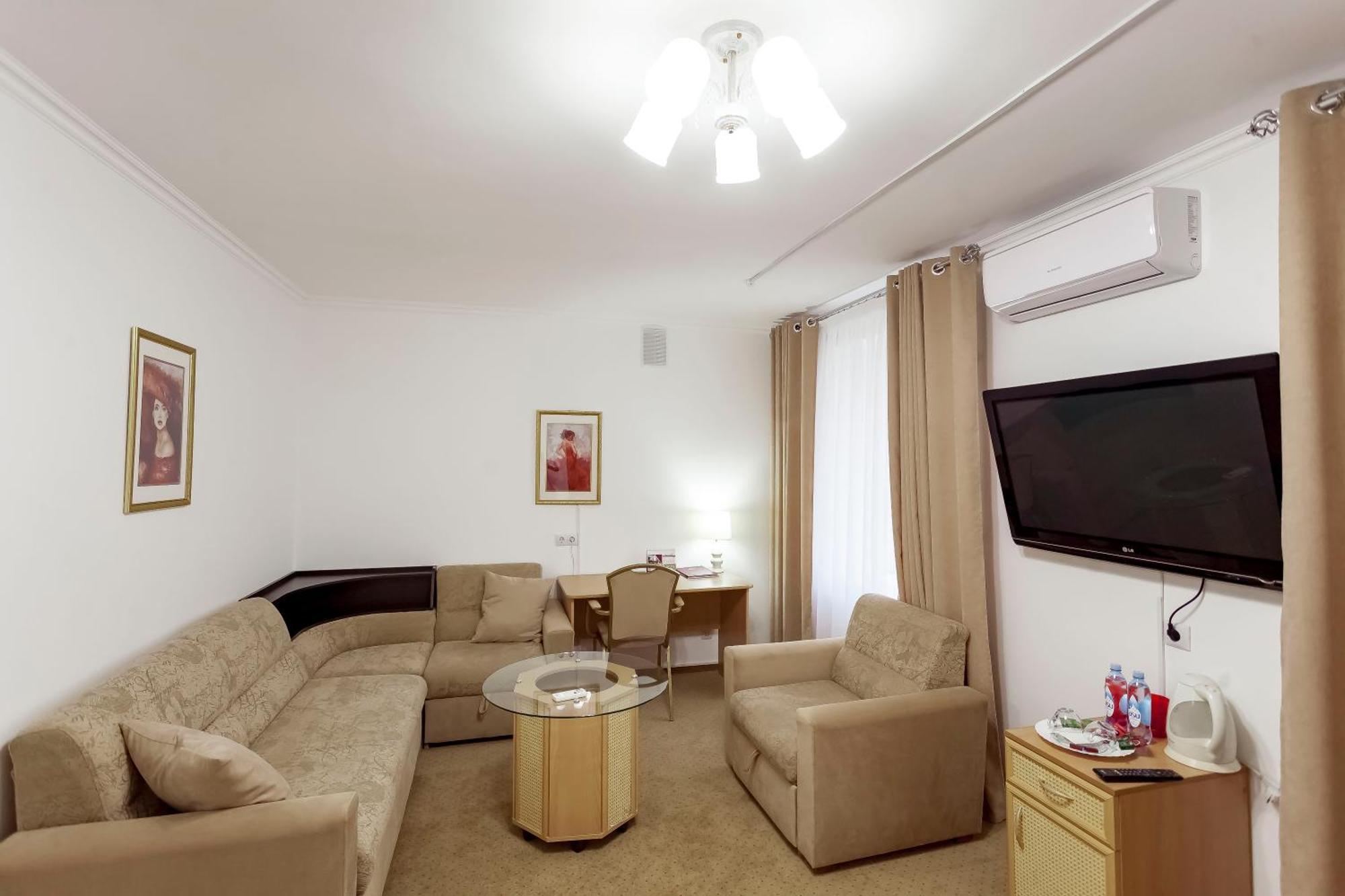 Kurmet Hotel Uralsk Exteriér fotografie