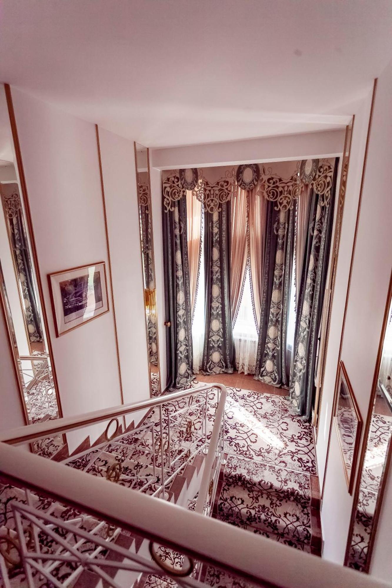 Kurmet Hotel Uralsk Exteriér fotografie
