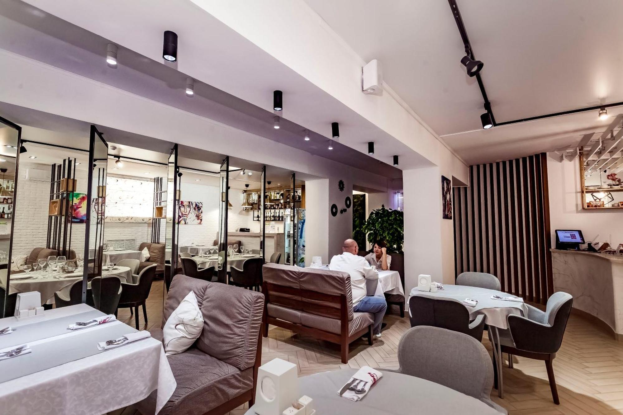 Kurmet Hotel Uralsk Exteriér fotografie