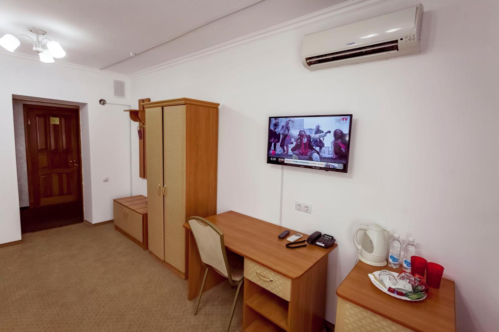 Kurmet Hotel Uralsk Exteriér fotografie