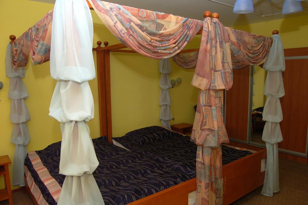 Kurmet Hotel Uralsk Exteriér fotografie