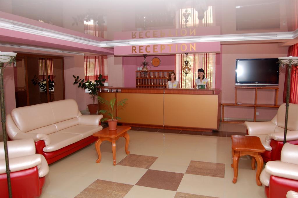 Kurmet Hotel Uralsk Exteriér fotografie
