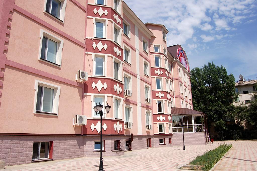 Kurmet Hotel Uralsk Exteriér fotografie